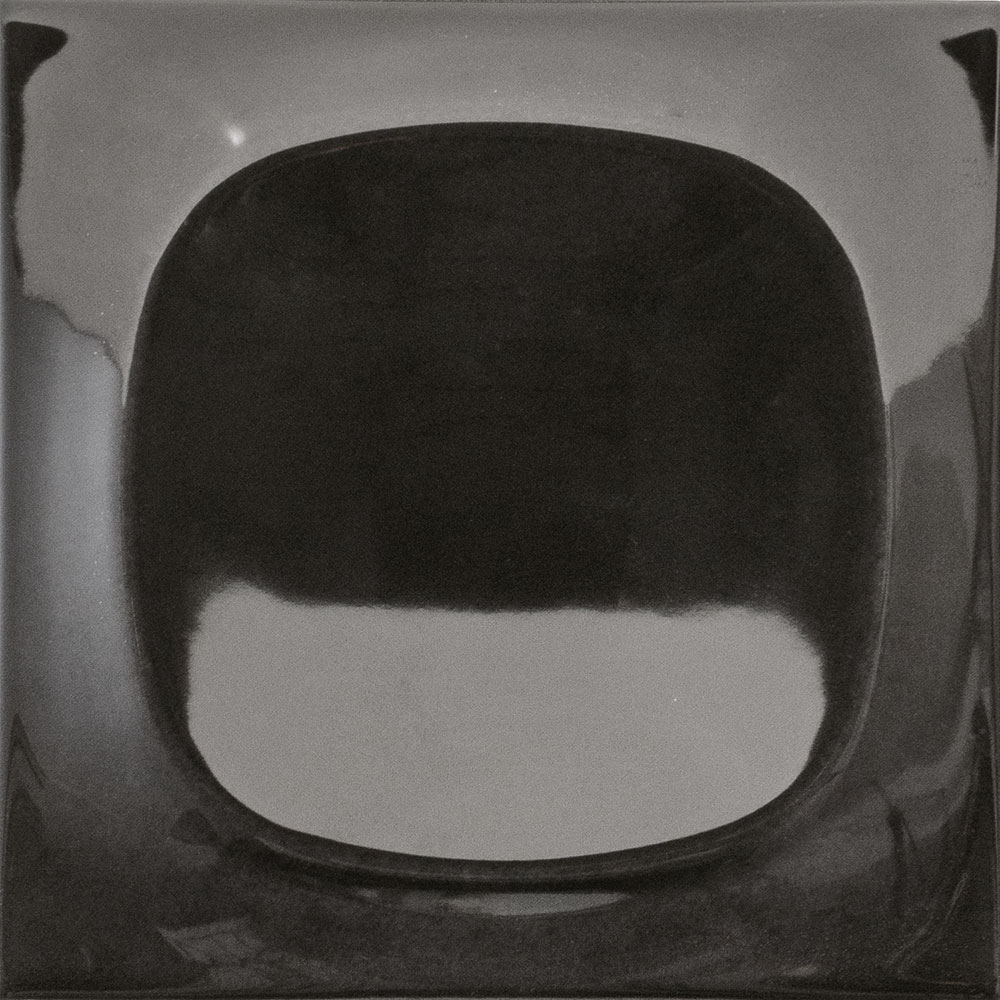 Pop Nero Groovy glossy